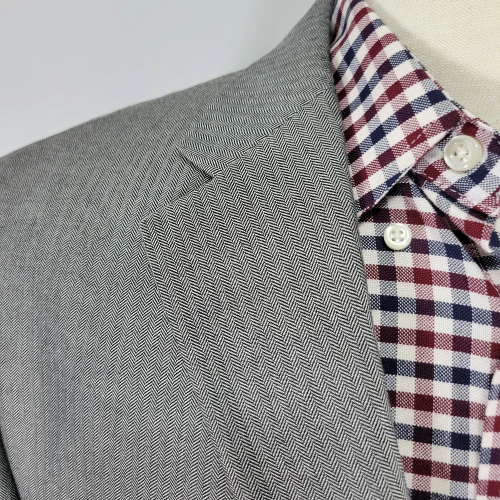 Stafford Essentials Men's Sport Coat‎ Blazer Three Button Gray Herringbone 40R
